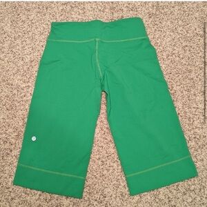 Lululemon vintage clam digger yoga knee length biker align shorts green size 4